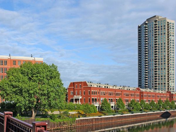 501 N Clinton Street , Unit 503, Chicago, IL 60654