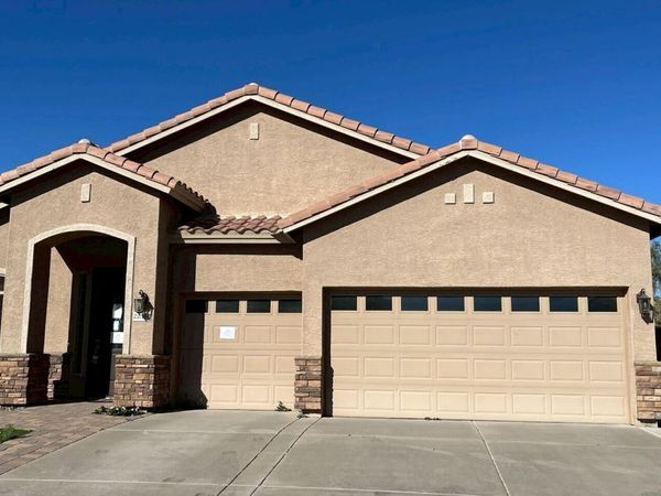 22167 N LAKESIDE Drive, Maricopa, AZ 85138