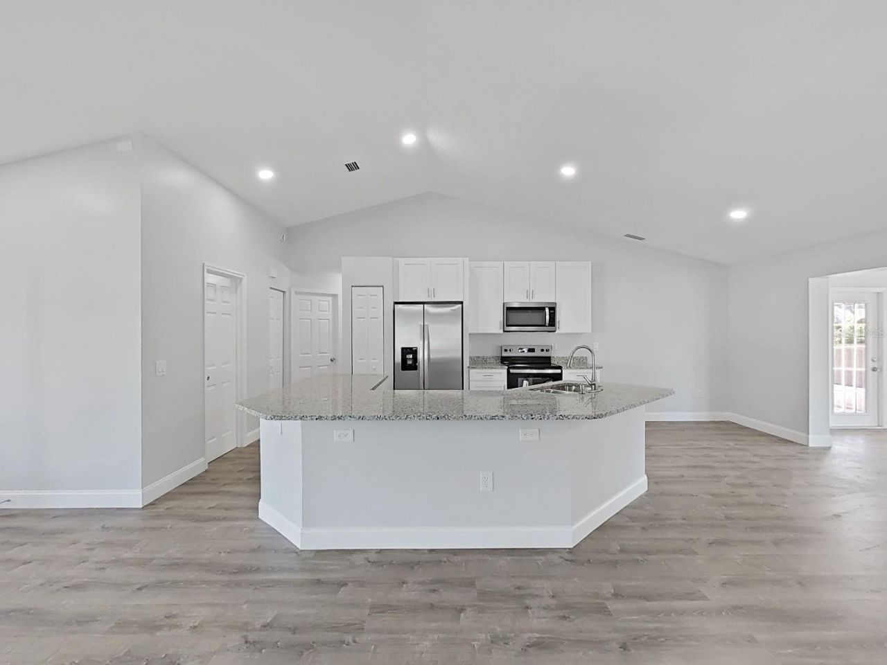 10328 Rainbow Oaks Drive, Hudson, FL 34667 Photo