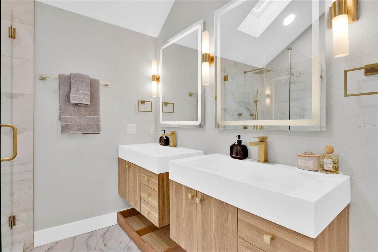 109 E 12th Avenue, Windermere, FL 34786 Photo