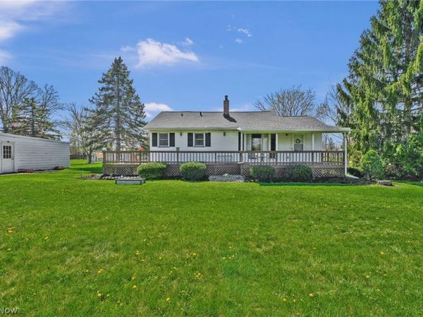 8581 Webster Road , Strongsville, OH 44136