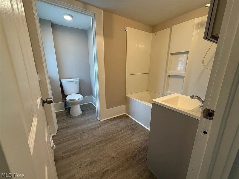 323 columbus Street, Unit 325, Elyria, OH 44035 Photo 8