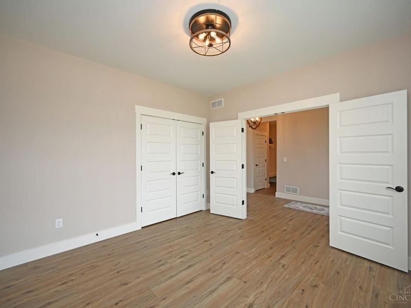 3704 Silax Drive, Ross Twp, OH 45013 Photo 9