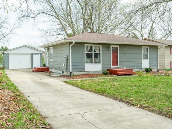 324 Rockwell Avenue, Ames, IA 50014