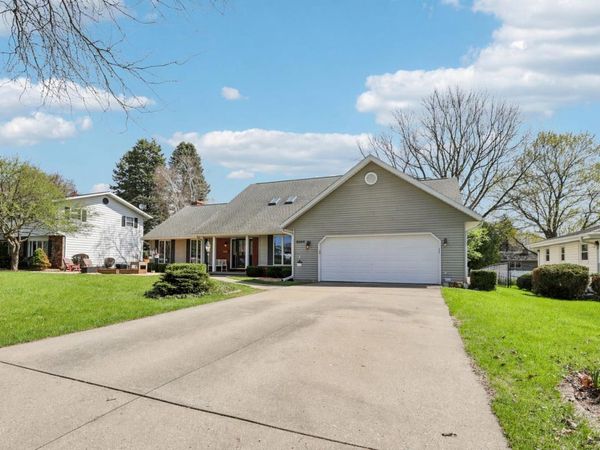 5604 Maldwyn Lane, Madison, WI 53716