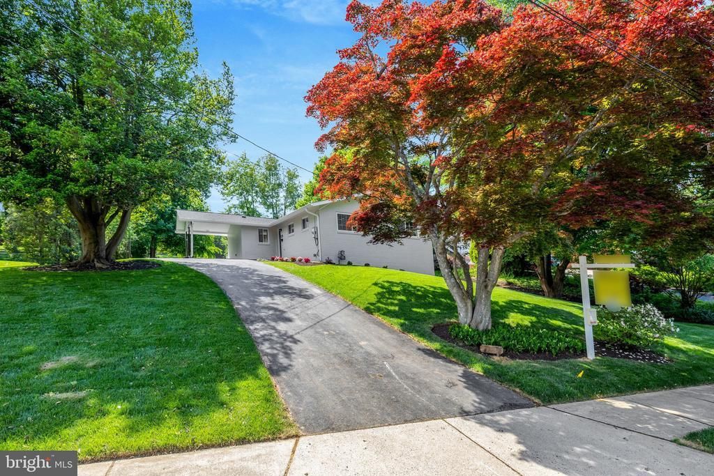 3503 Spring Lake Terrace, Fairfax, VA 22030 Main Photo