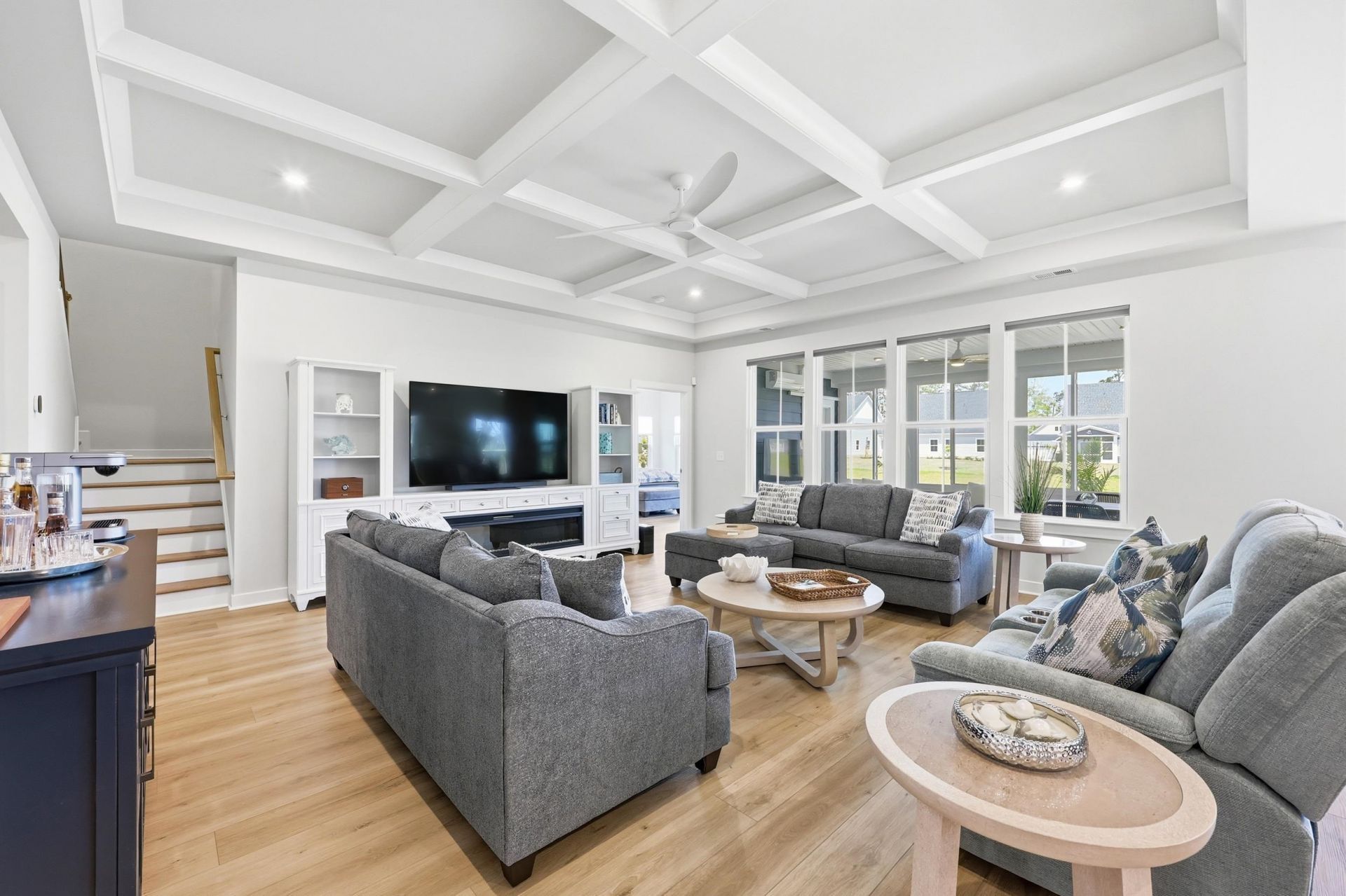 2218 Vera Way Photo 6