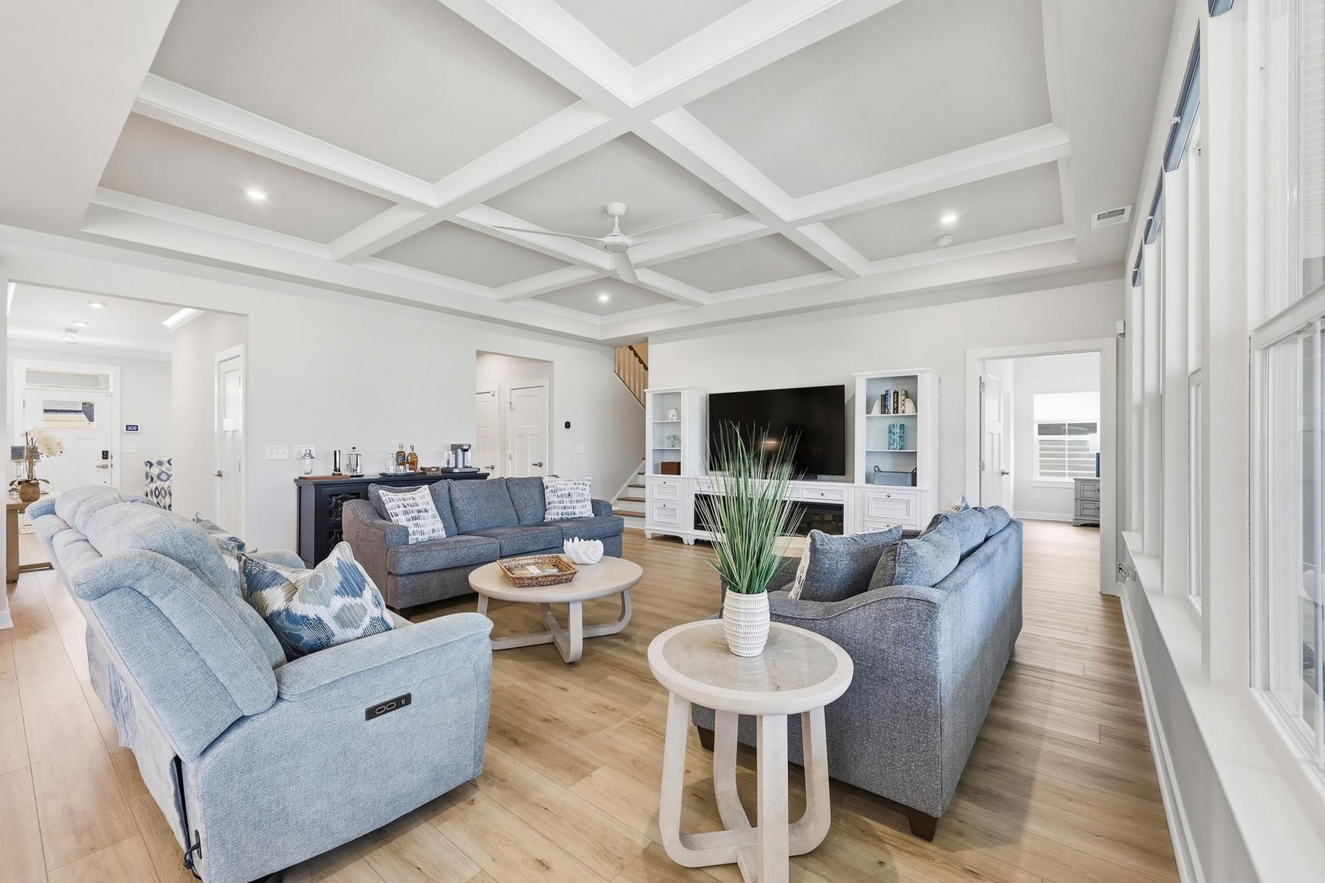 2218 Vera Way Photo 7