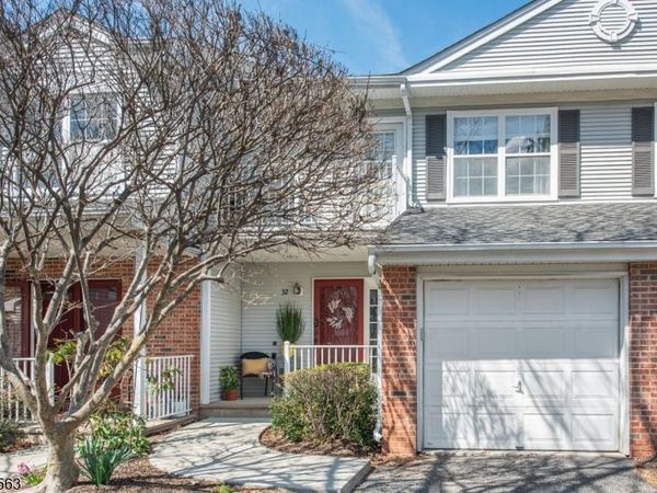 32 Birch Terrace, Mount Arlington, NJ 07856