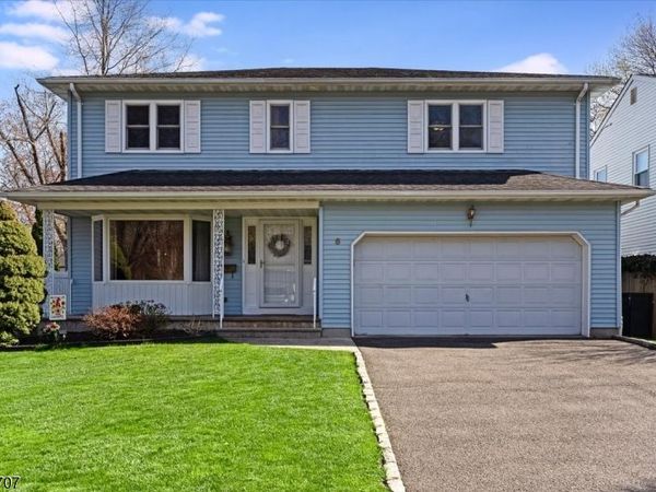 5 Liberty Ct, Garwood, NJ 07027
