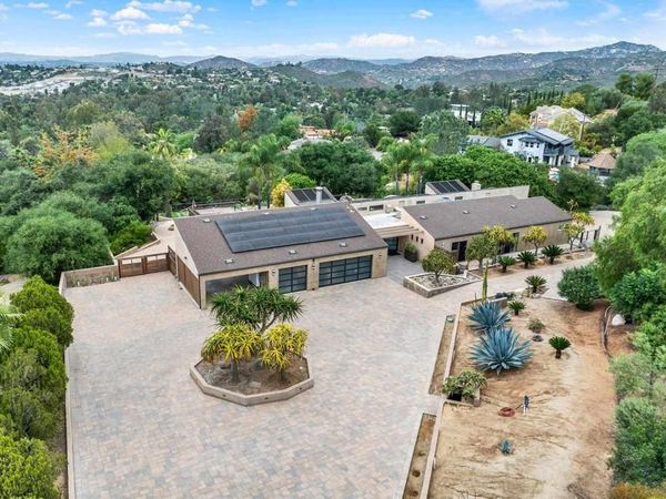 16117 Martincoit Rd, Poway, CA 92064