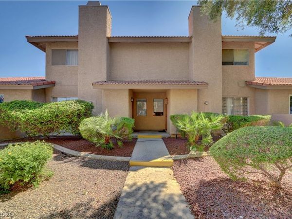 3368 Reka Street , Las Vegas, NV 89121