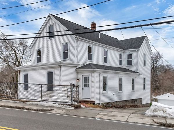 73 Walnut St, Unit 1, Dedham, MA 02026