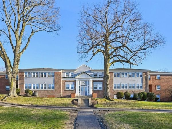 210 Washington St, Unit 10, Peabody, MA 01960