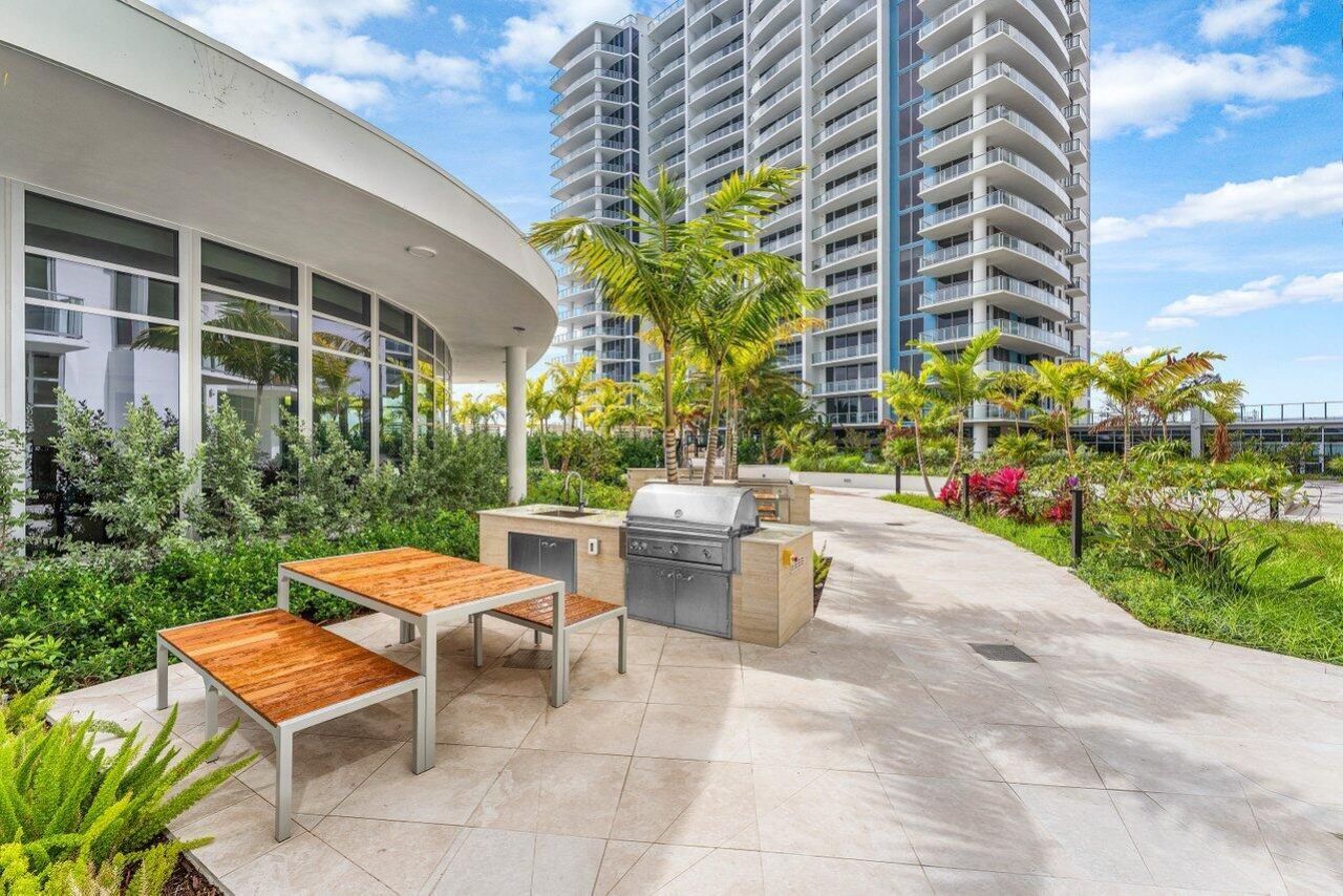 220 Lake Shore Drive, Unit 1415, Lake Park, FL 33403 Photo