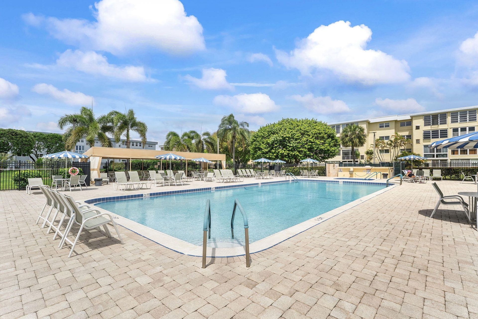2515 NE 2nd Court, Unit 405, Boynton Beach, FL 33435 Photo