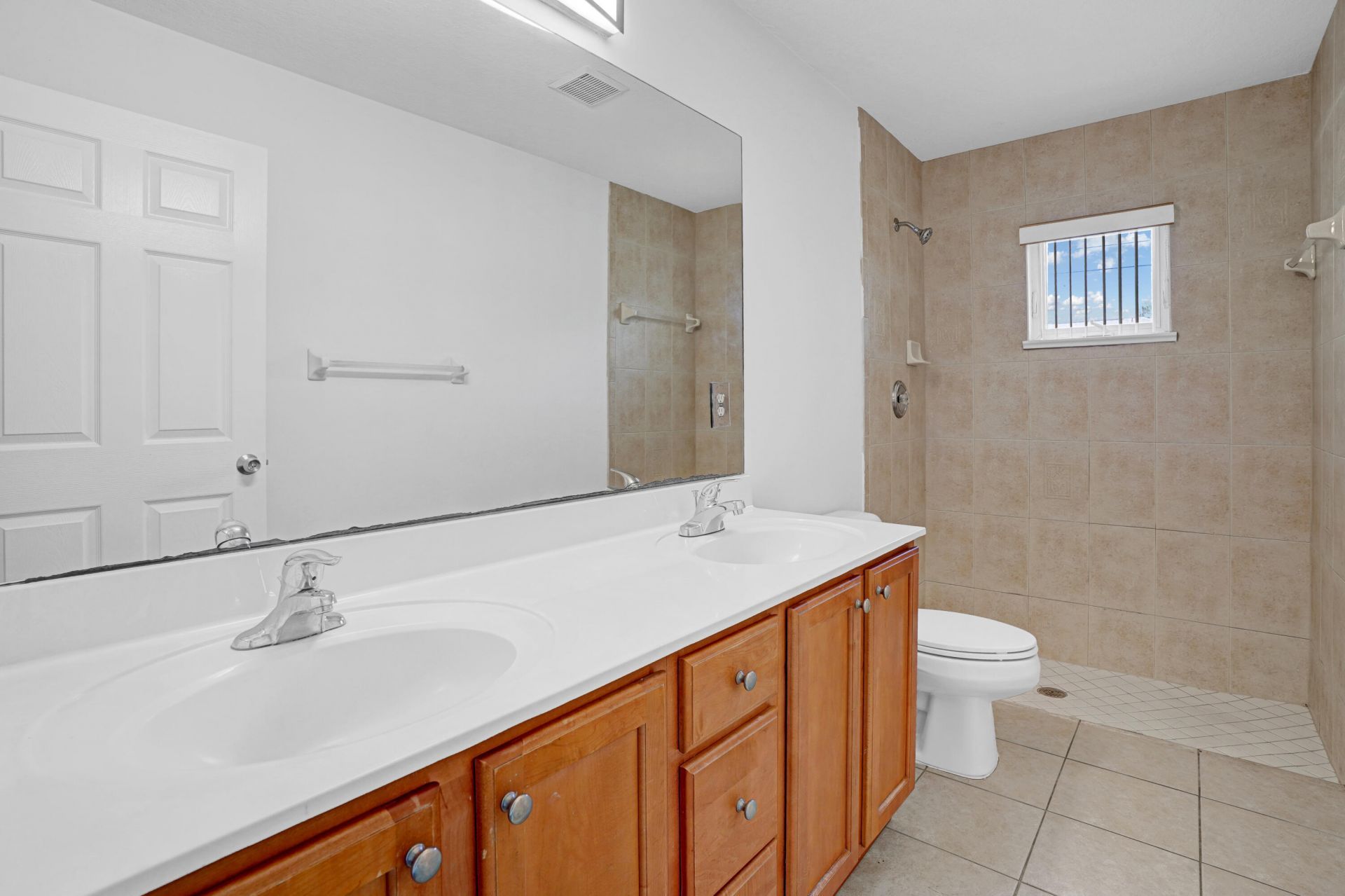 2125 SW Salvatierra Boulevard, Port Saint Lucie, FL 34987 Photo