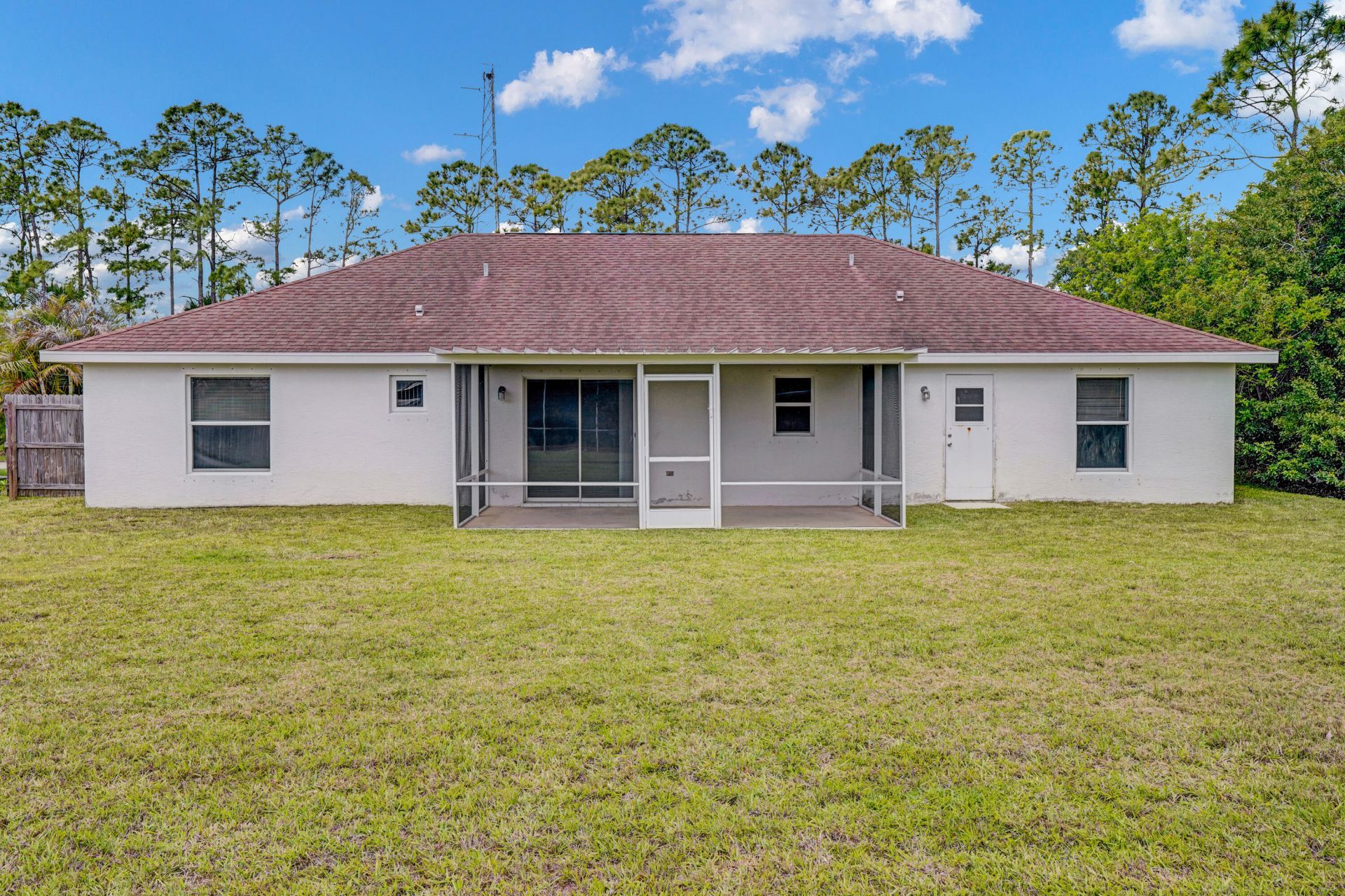 2125 SW Salvatierra Boulevard, Port Saint Lucie, FL 34987 Photo