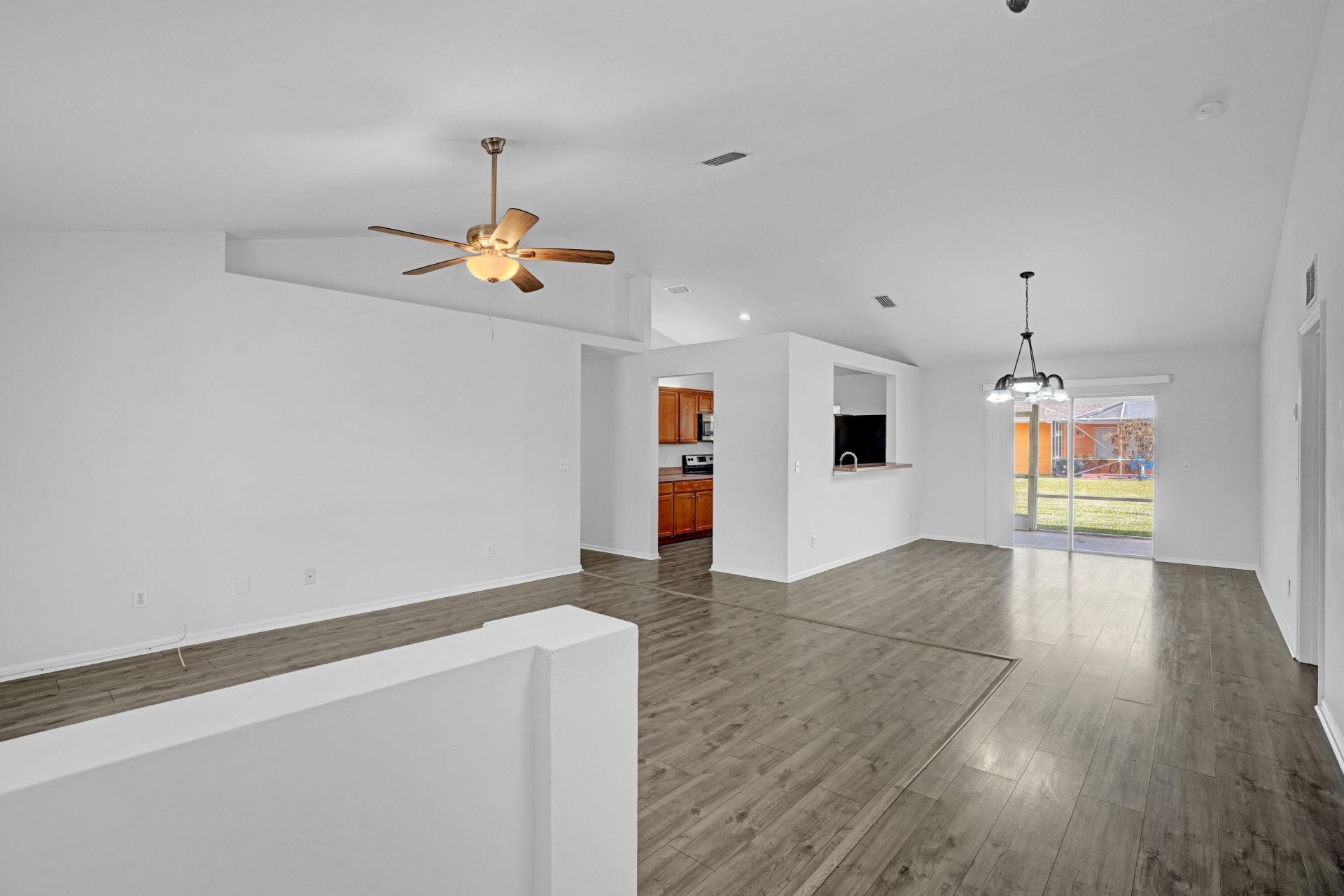 2125 SW Salvatierra Boulevard, Port Saint Lucie, FL 34987 Photo
