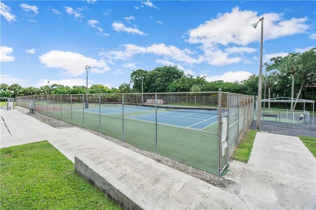 3170 Holiday Springs Boulevard, Unit 6-310, Margate, FL 33063 Photo