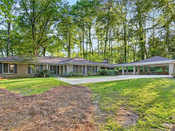 1190 W Wesley Road NW, Atlanta, GA 30327