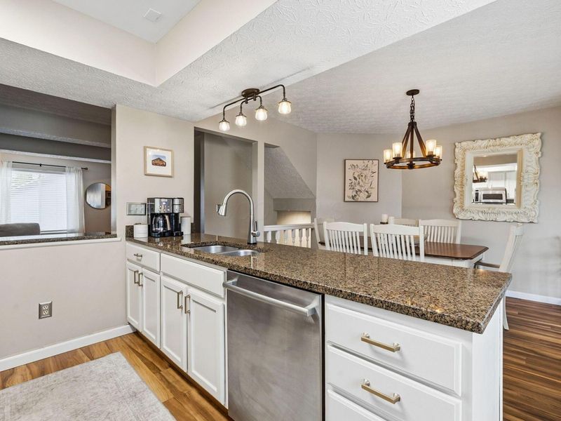 6271 Hyland Drive , Dublin, OH 43017 Photo 7