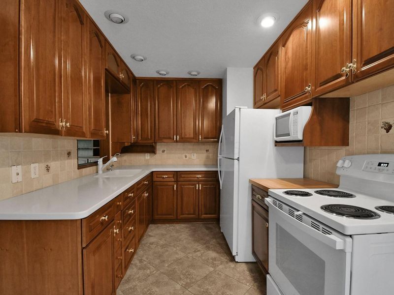 92 Grand Boulevard Extension, Shelby, OH 44875 Photo 7