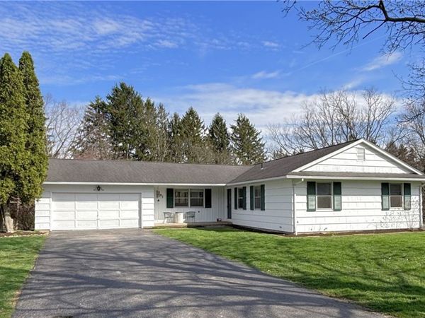 91 Skyview Lane, Penfield, NY 14625