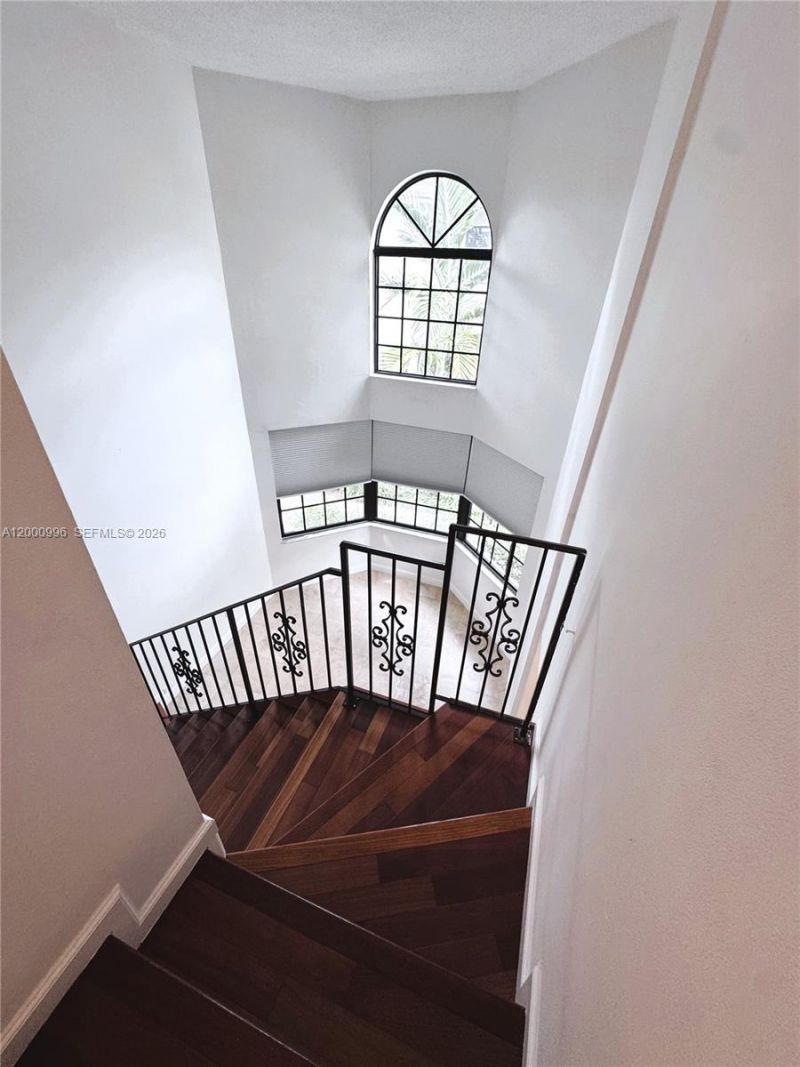 3054 Center St, Unit 3054, Miami, FL 33133 Photo