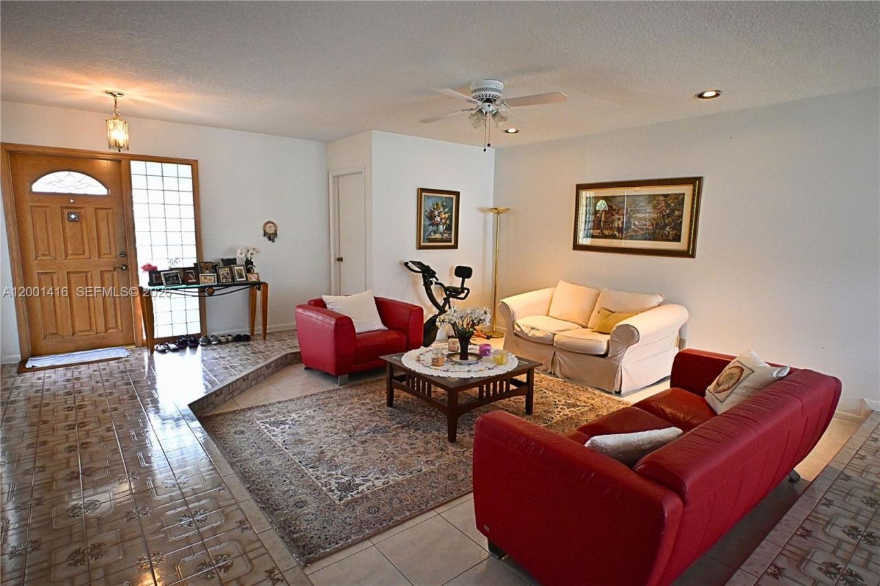 13931 SW 105th St, Miami, FL 33186 Photo