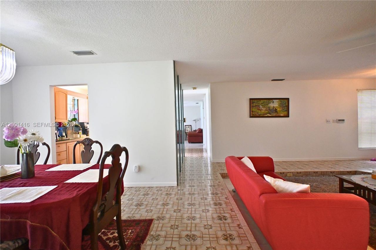 13931 SW 105th St, Miami, FL 33186 Photo