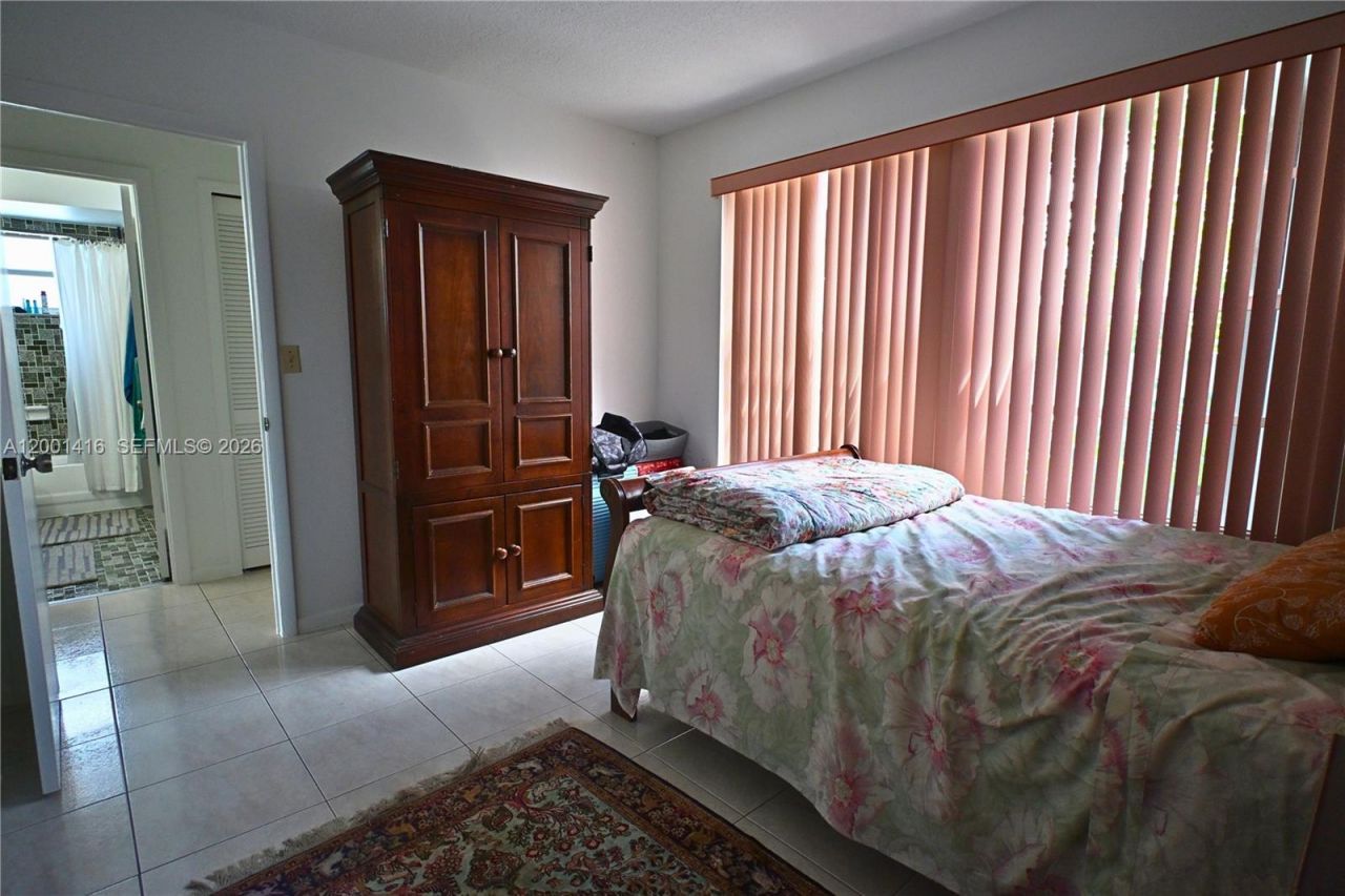 13931 SW 105th St, Miami, FL 33186 Photo