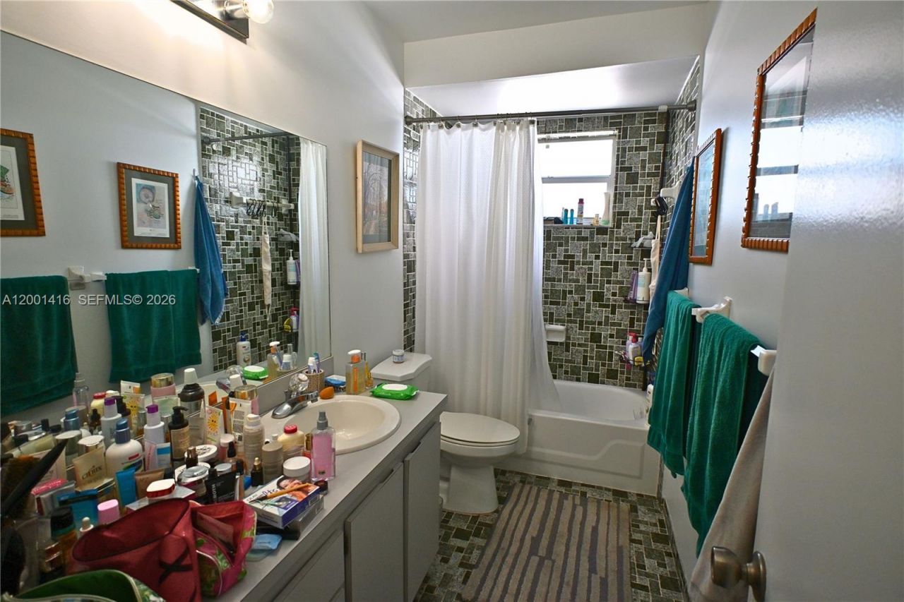 13931 SW 105th St, Miami, FL 33186 Photo