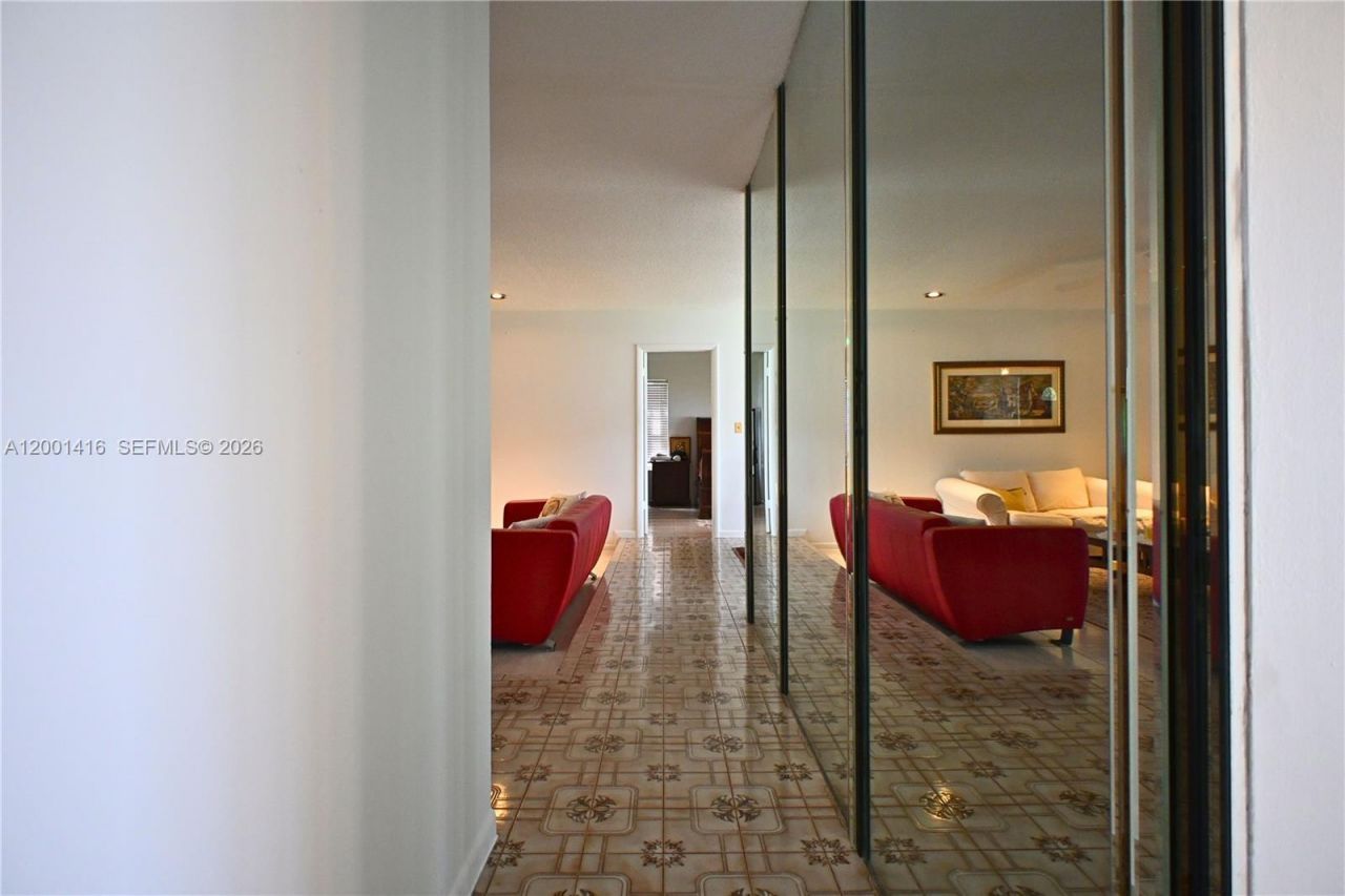 13931 SW 105th St, Miami, FL 33186 Photo