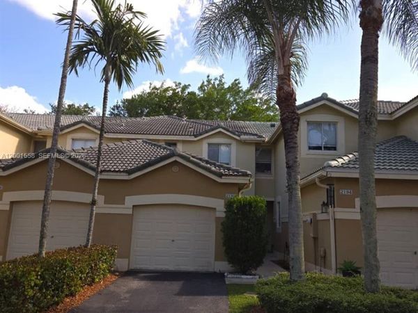 2190 Hacienda Ter , Unit 2190, Weston, FL 33327