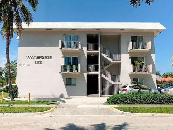 1101 NE 80th St, Unit 308, Miami, FL 33138