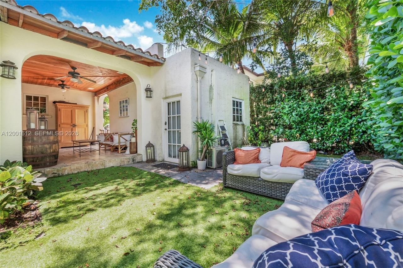 1029 Milan Ave, Unit 1029, Coral Gables, FL 33134 Photo