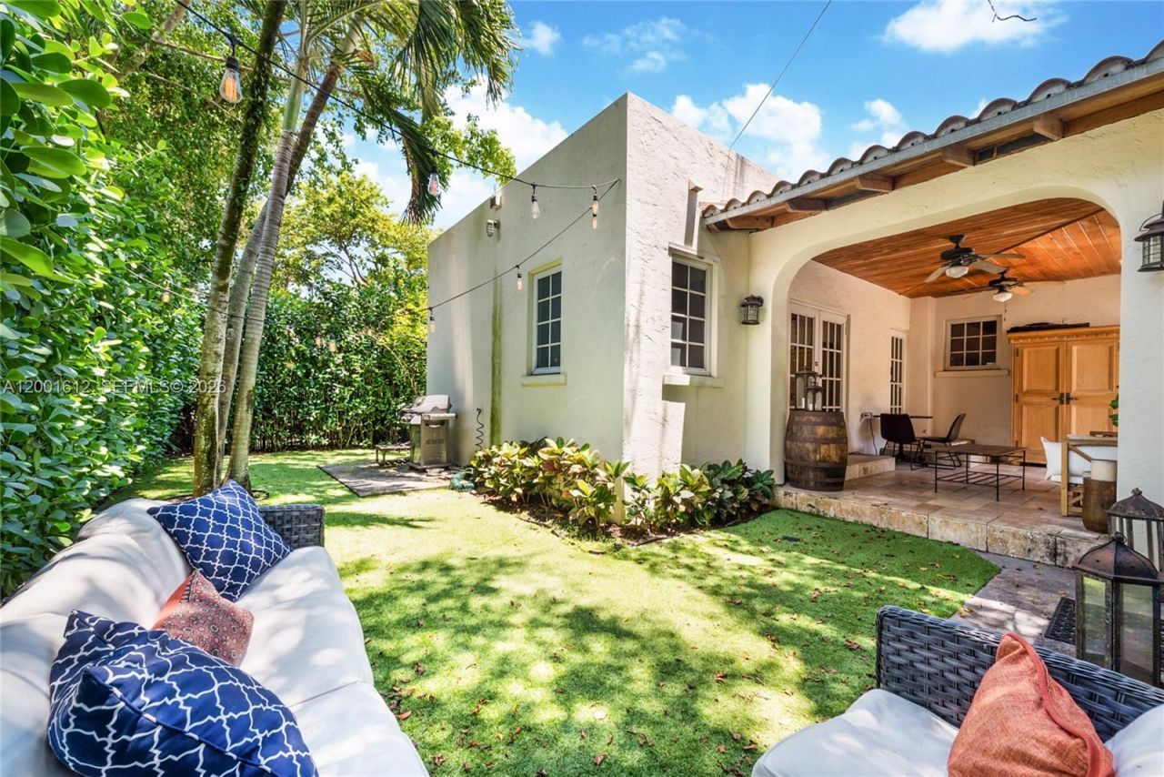 1029 Milan Ave, Unit 1029, Coral Gables, FL 33134 Photo