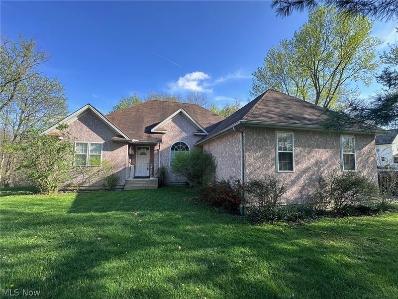 156 Penrose Court, Elyria, OH 44035 Photo 1