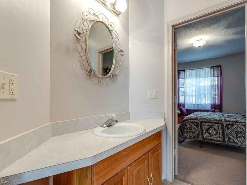 156 Penrose Court, Elyria, OH 44035 Photo 38