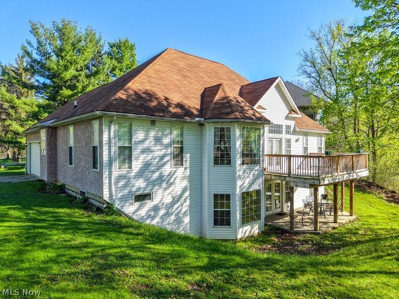 156 Penrose Court, Elyria, OH 44035 Photo 5