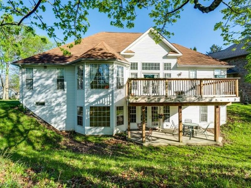 156 Penrose Court, Elyria, OH 44035 Photo 6