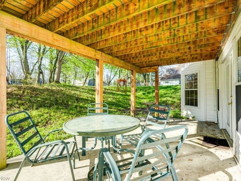 156 Penrose Court, Elyria, OH 44035 Photo 7