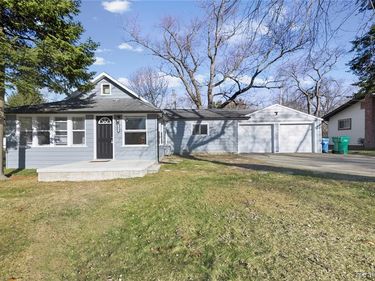 3575 Knollview Avenue, West Bloomfield Twp, MI 48324