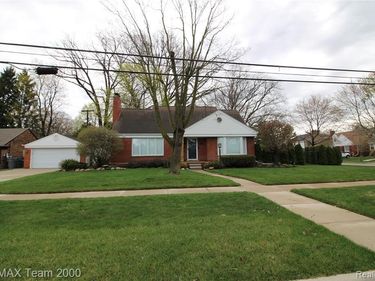 835 S Silvery Lane, Dearborn, MI 48124