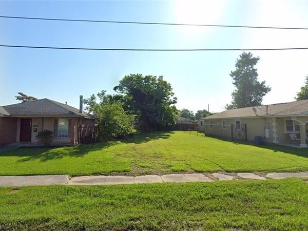 7515 POITEVENT Street, New Orleans, LA 70127