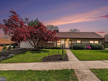 907 ALLEN STREET, NEW CUMBERLAND, PA 17070