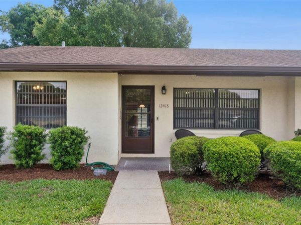 12418 ORANGEWOOD CIRCLE , TAVARES, FL 32778