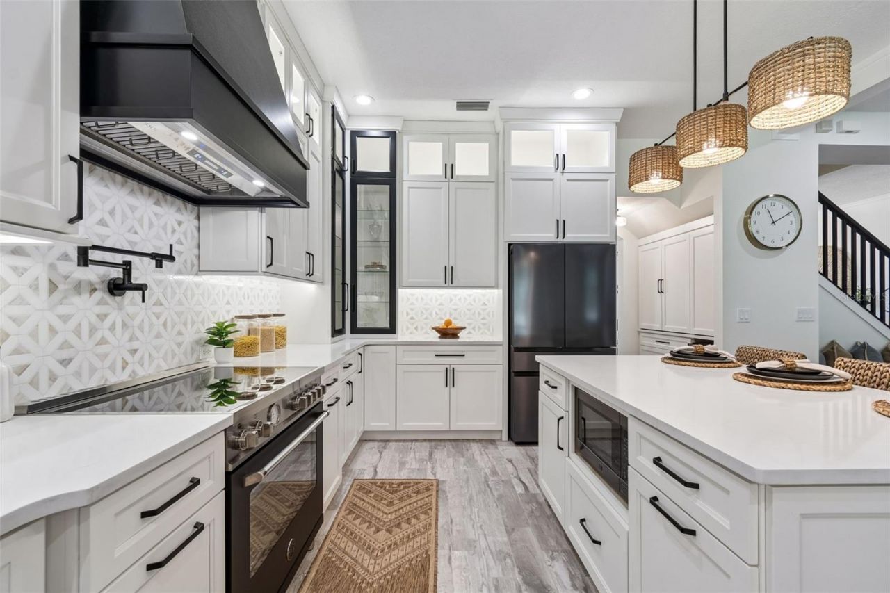 7441 Ambleside Drive, Land O Lakes, FL 34637 Photo