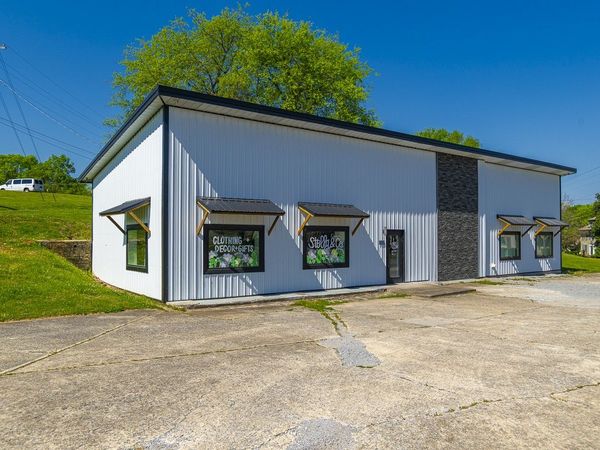 806 Washington St W, Fayetteville, TN 37334